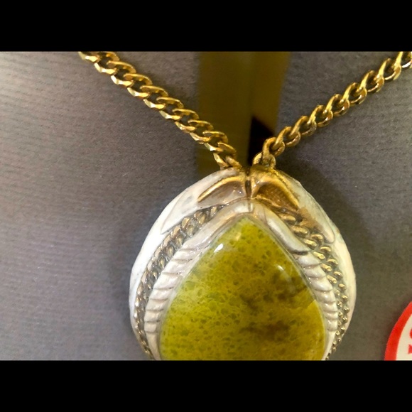 SOLD - ADINA MILLS GREEN OPAL AND GOLD CHAIN STATEMENT NECKLACE - One of a Kind - Picture 4 of 5
